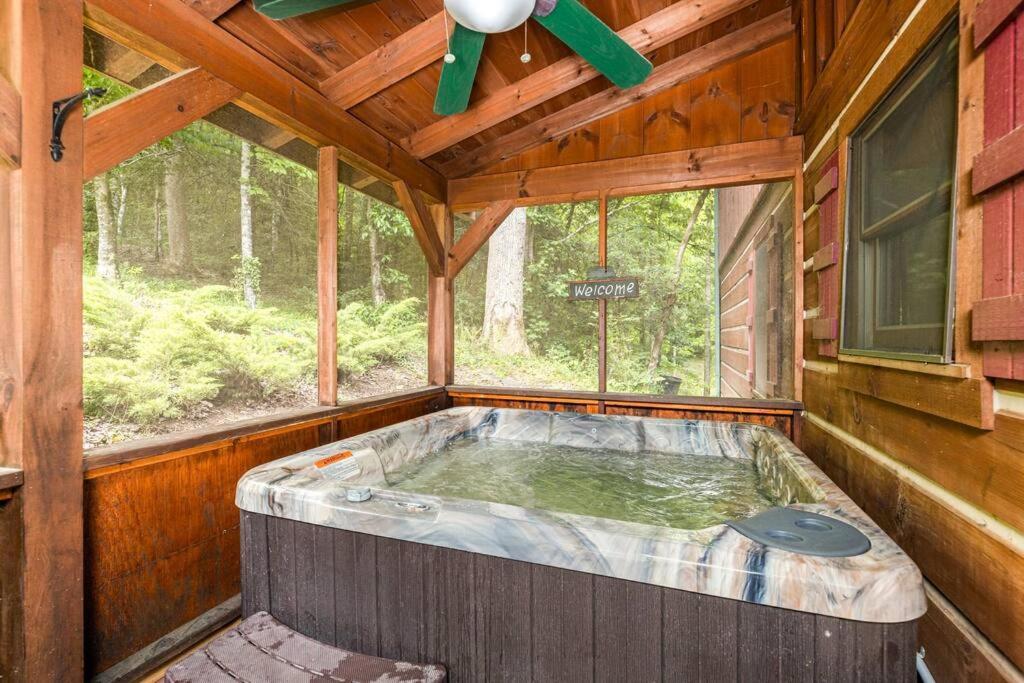 Pigeonforge Cabin Game Roomdog Friendlyhot Tub Pigeon Forge Exteriér fotografie