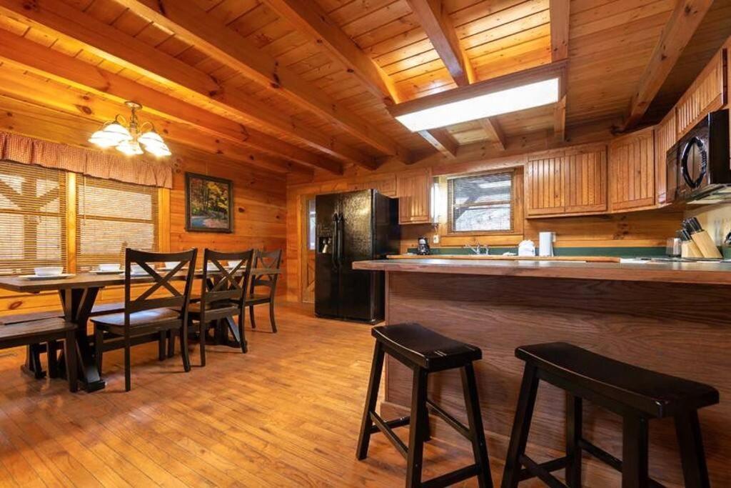 Pigeonforge Cabin Game Roomdog Friendlyhot Tub Pigeon Forge Exteriér fotografie